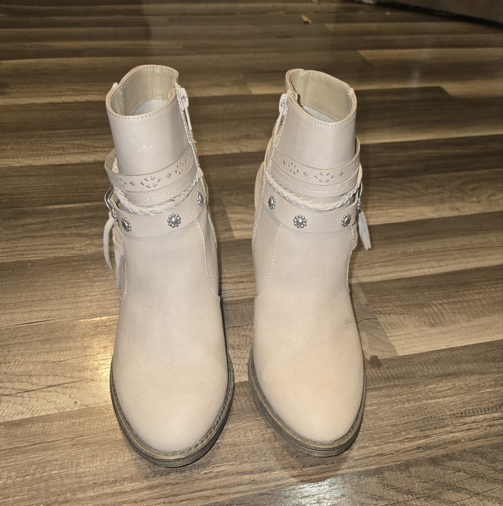 Womens boots